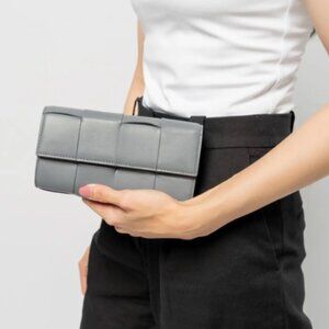NWT Bottega Veneta Intrecciato Flap Wallet (Thunder | Gold Hardware)